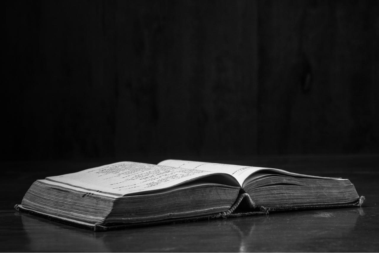 Anunnaki Bijbel: De Oude Bron van Magie en een Lang Leven