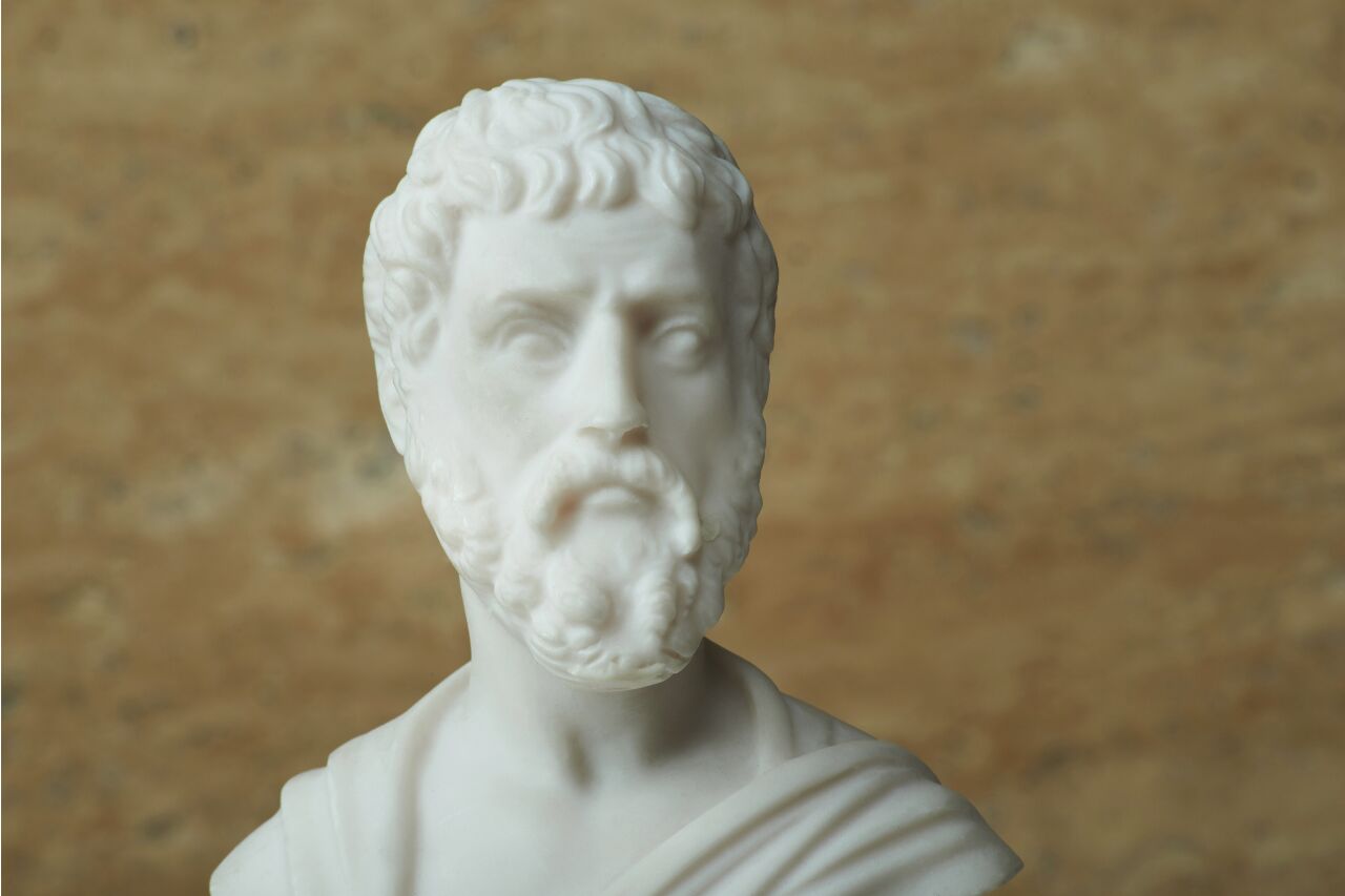 Standbeeld van Sophocles, de schrijver van Antigone