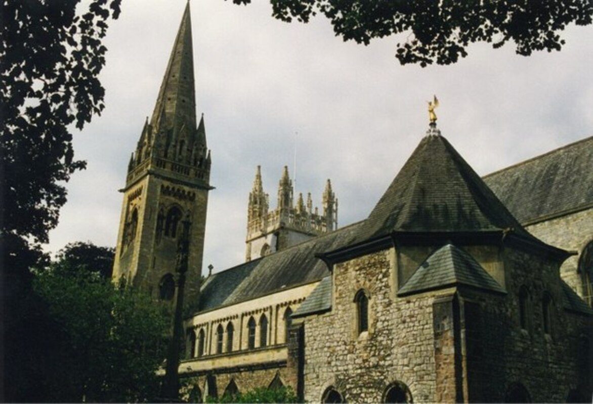 De kathedraal van Llandaff, waar Oudoceus verondersteld werd Teilo rond 570 op te volgen als bisschop. Foto door Tom Pennington, CC-BY 2.0