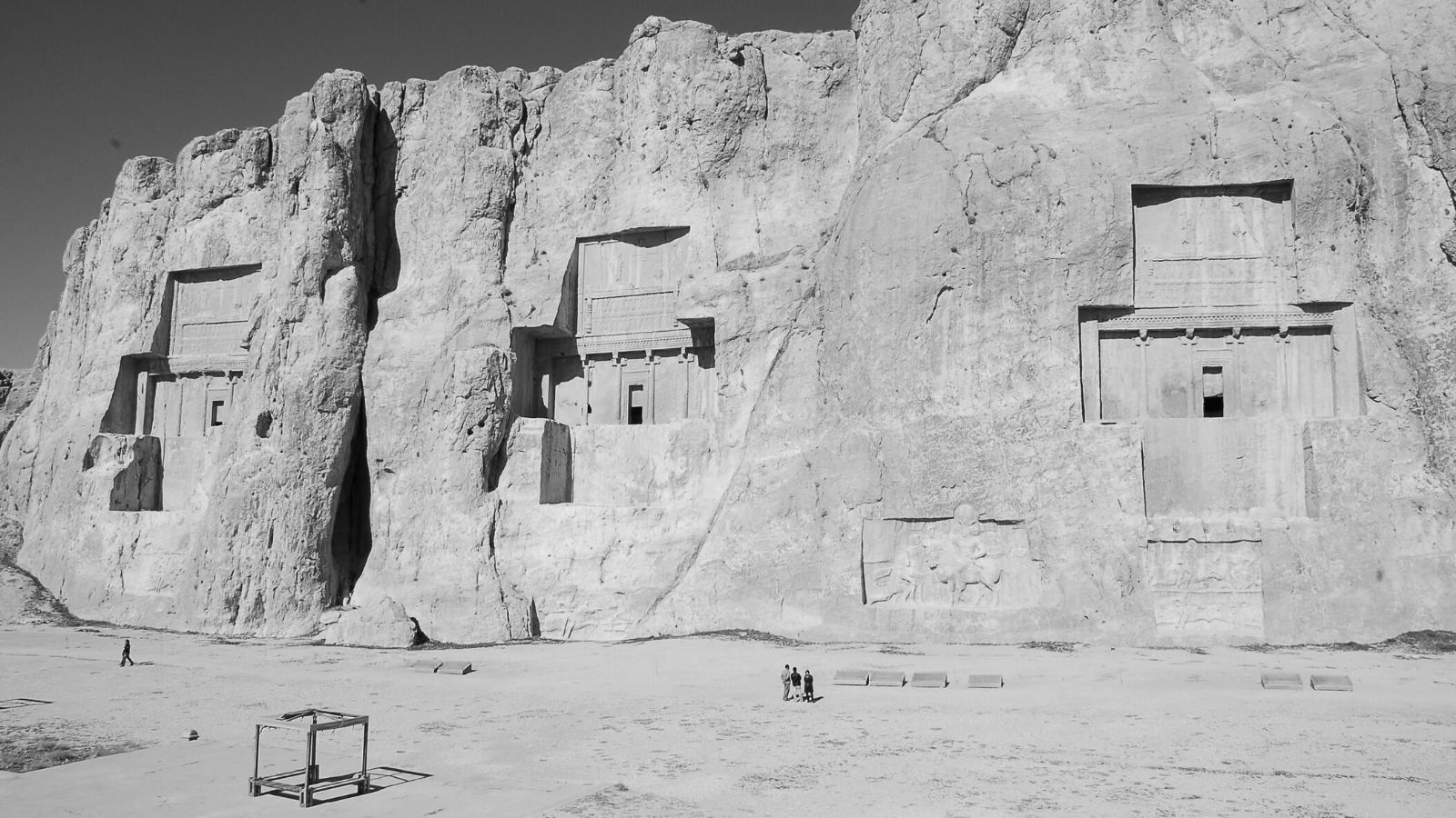 Waarom het Perzische Rijk ten onder ging: De ondergang van een kolos uit de oudheid