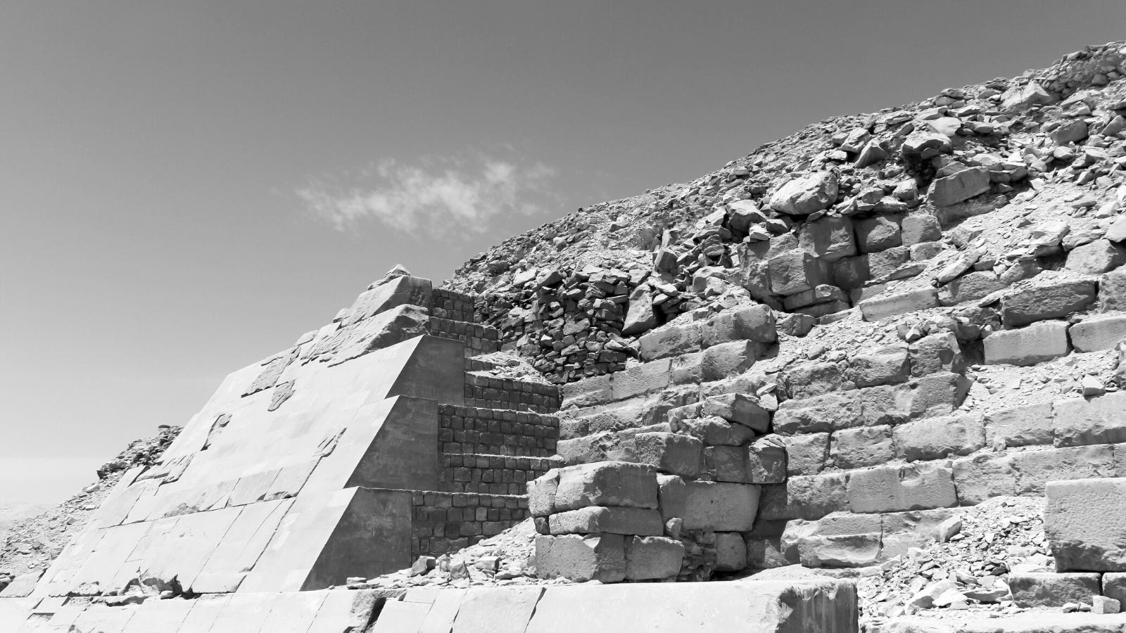 Unas: De Natie Leiden te Midden van Economische Achteruitgang