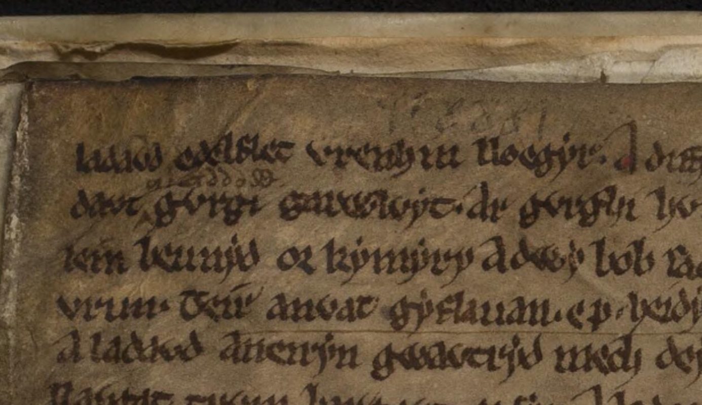 Eén versie van de Welshe Triaden, uit Peniarth MS 16, folio 52r, met ‘Edelflet’ (Athelfrith) op de eerste regel